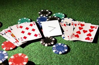 Chơi Poker online và cách quản lý vốn