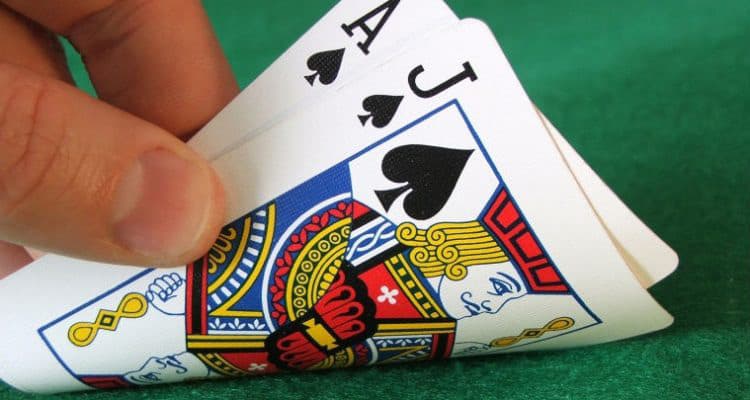 Nam thuat ngu khi choi game Blackjack ma ban khong nen bo qua - Hinh 1