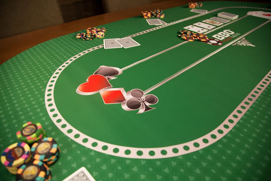 Nên lựa chọn chơi Blackjack hay Baccarat?